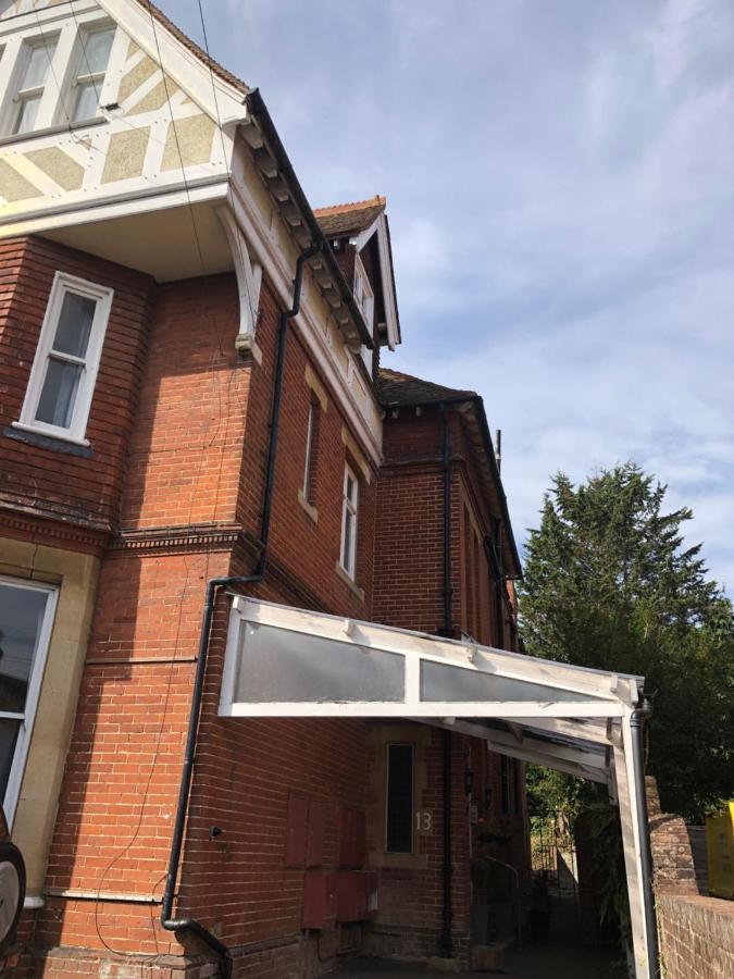 Canterbury Accommodations With Free Car Park Onsite And High Speed Wifi Εξωτερικό φωτογραφία