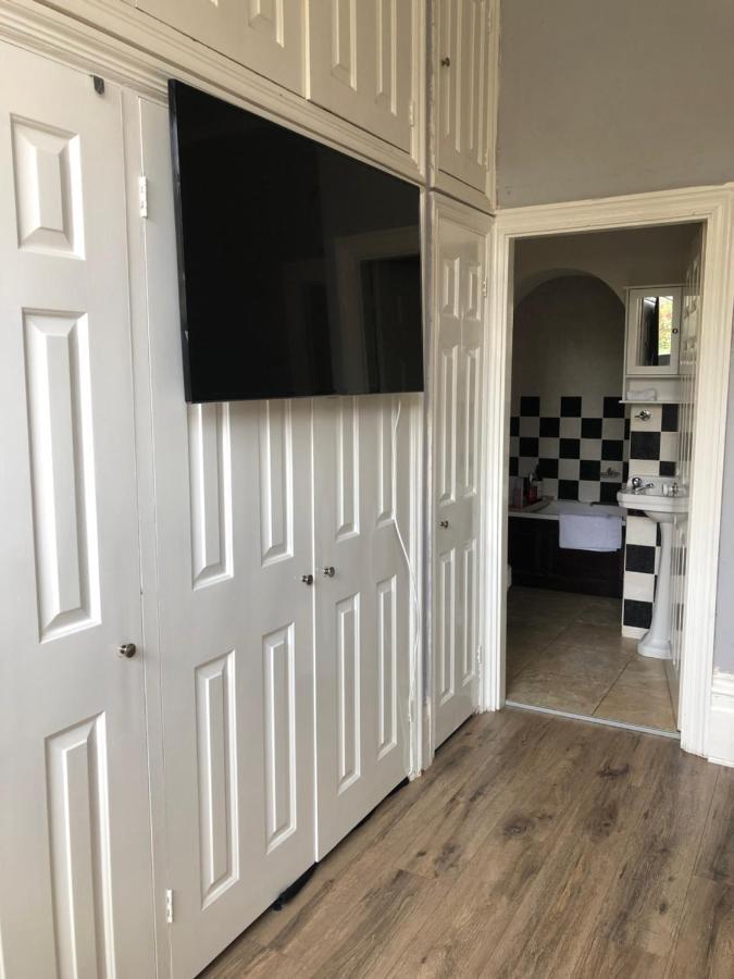 Canterbury Accommodations With Free Car Park Onsite And High Speed Wifi Εξωτερικό φωτογραφία