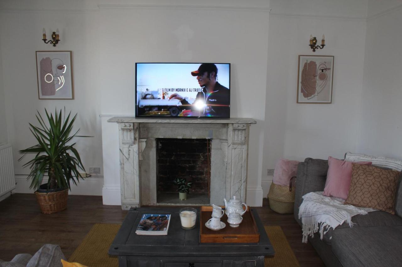 Canterbury Accommodations With Free Car Park Onsite And High Speed Wifi Εξωτερικό φωτογραφία