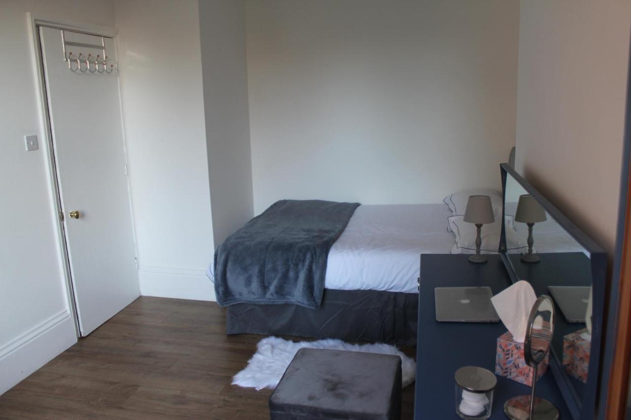 Canterbury Accommodations With Free Car Park Onsite And High Speed Wifi Εξωτερικό φωτογραφία